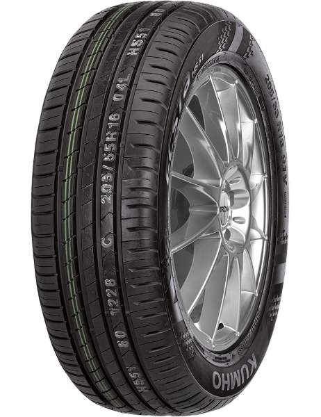 Kumho Ecsta HS51