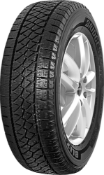 Gros plan de la bande de roulement Bridgestone Blizzak W995 205/65 R16 107/105 R C