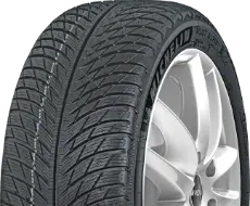 Gros plan de la bande de roulement Michelin Pilot Alpin 5