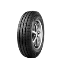 Gros plan de la bande de roulement Mirage MR-W600 175/80 R13 97/95 R C