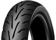 Gros plan de la bande de roulement Dunlop Arrowmax GT601 150/70-18 70 H Rear TL