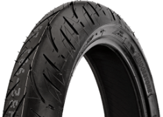 Gros plan de la bande de roulement Bridgestone Battlax Sport Touring T31 120/70 R17 58 H Front TL J