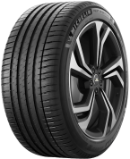 Gros plan de la bande de roulement Michelin Pilot Sport 4 SUV 305/40 R20 112 Y XL