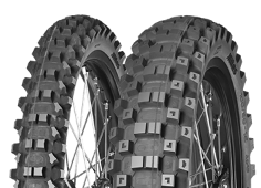 Gros plan de la bande de roulement Mitas Terra Force - MX MH 60/100-12 36 M Front TT NHS Red, Green Medium Hard