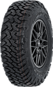 Gros plan de la bande de roulement Hankook Dynapro MT2 RT05 28x8.50 R15 102 Q