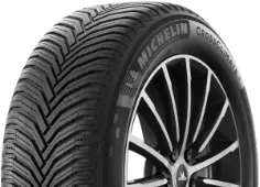 Gros plan de la bande de roulement Michelin CrossClimate 2