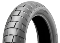 Gros plan de la bande de roulement Bridgestone Battlax Adventure Trail AT41 130/80 R17 65 H Rear TL M+S, UM