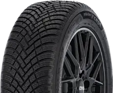 Gros plan de la bande de roulement Hankook Winter i*cept RS3 W462
