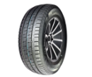 Gros plan de la bande de roulement Royal Black Royal Winter VAN 215/75 R16 113/111 R C