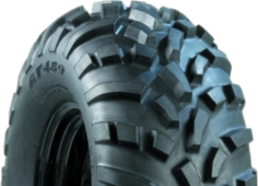 Gros plan de la bande de roulement Carlstar AT489 25x10-12 67 K TL E