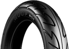 Gros plan de la bande de roulement Bridgestone B01 110/90-10 51 Front/Rear TL