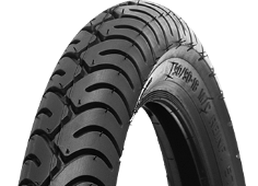 Gros plan de la bande de roulement Metzeler ME 22 3.50-18 62 P Front/Rear TT RF