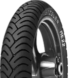 Gros plan de la bande de roulement Metzeler ME 22 2.75-17 47 P Front/Rear TT M/C RF