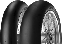 Gros plan de la bande de roulement Metzeler Racetec SM 125/75 R17 Front TL NHS K1 Soft