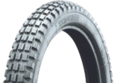 Gros plan de la bande de roulement Heidenau K32 2.75-16 46 M Front/Rear TT M/C