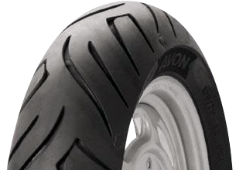 Gros plan de la bande de roulement Avon AM63 Viper Stryke 110/70-16 52 S Front TL