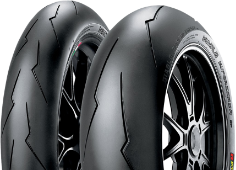 Gros plan de la bande de roulement Pirelli Diablo Supercorsa SC V2 180/60ZR17 75 W Rear TL M/C SC1